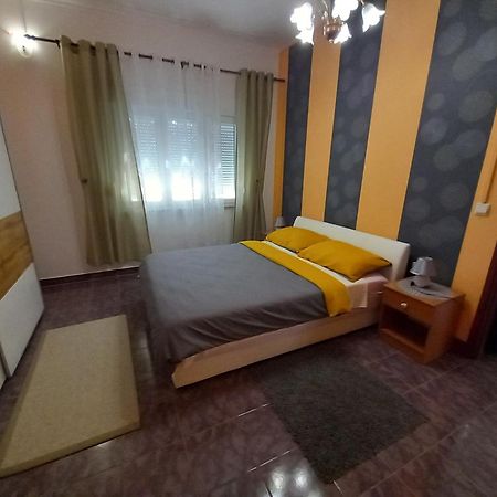 Apartment T&L วีร์ ภายนอก รูปภาพ